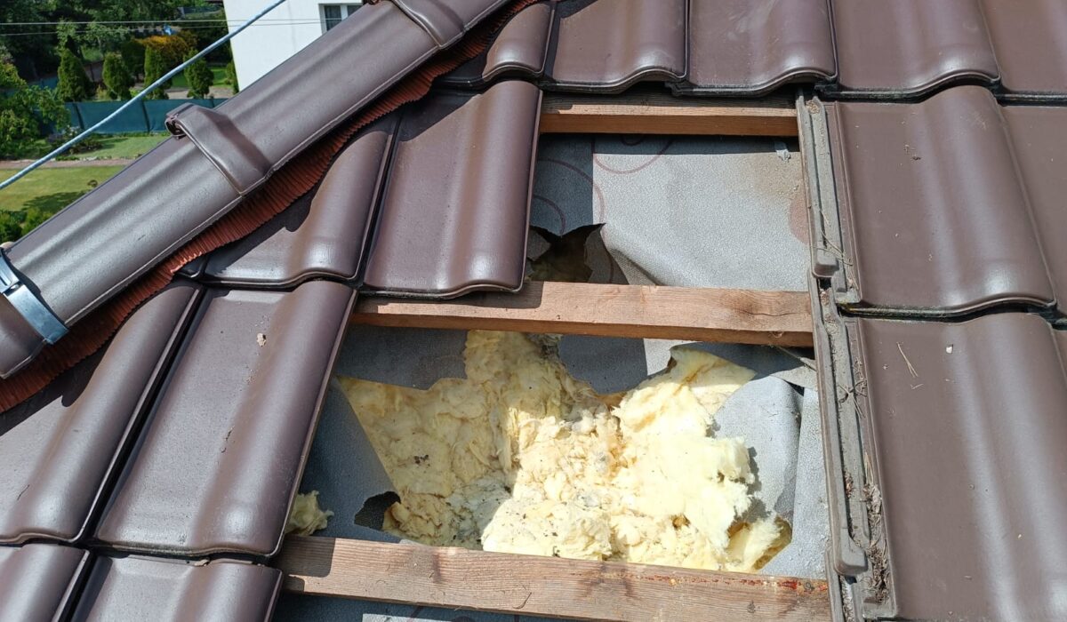 naprawa dachu po kunie