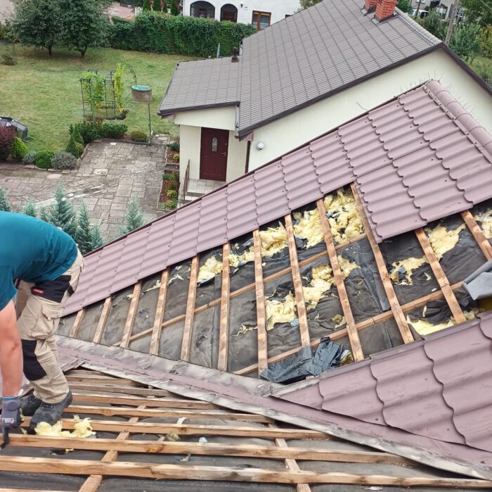 naprawa dachu po kunie