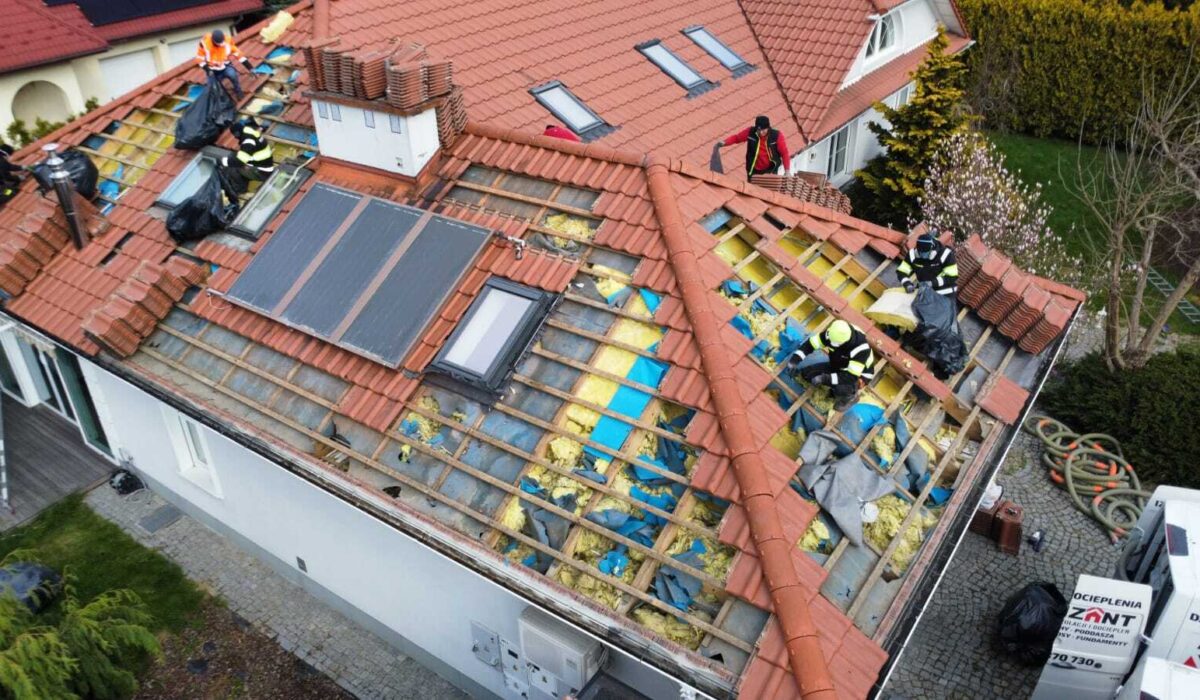 naprawa dachu po kunie